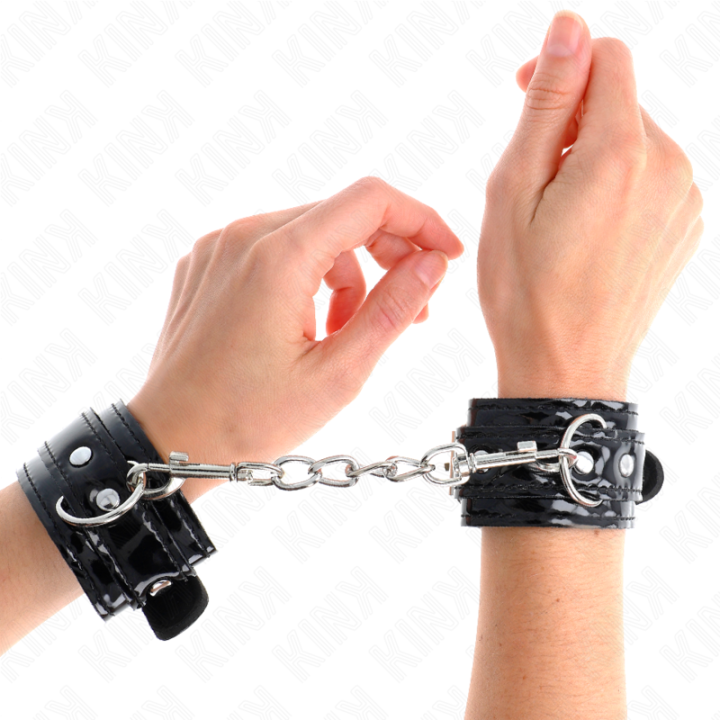 Glänzende Neopren-Handmanschetten Verstellbar 17-24 cm X 4,5 cm von Kink Wrist Restraint | Fesselliebe.de