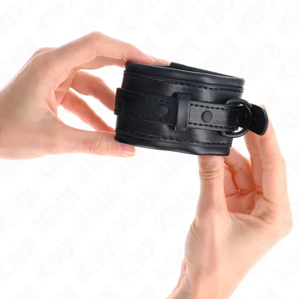 Handgelenkfesseln Schwarz Verstellbar 20-30 cm X 6 cm von Kink Wrist Restraint | Fesselliebe.de