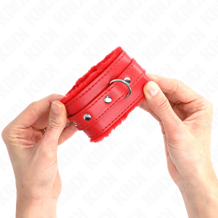 Premium gefütterte Handgelenkfesseln Rot mit Rotem Gürtel Verstellbar 17-29 cm X 6 cm von Kink Wrist Restraint | Fesselliebe.de