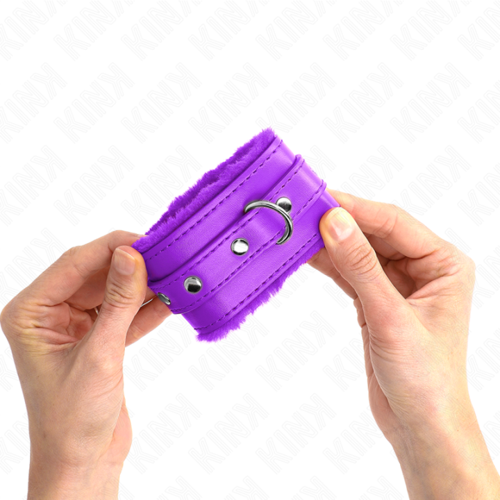 Premium gefütterte Handgelenkfesseln Lila mit Lila Gürtel Verstellbar 17-29 cm X 6 cm von Kink Wrist Restraint | Fesselliebe.de