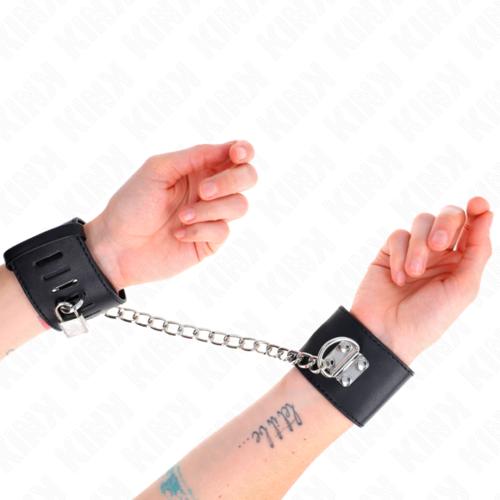 Feste Handgelenkfesseln mit Kette 30 cm und Verschluss Schwarz 16-23 cm X 5,5 cm von Kink Wrist Restraint | Fesselliebe.de