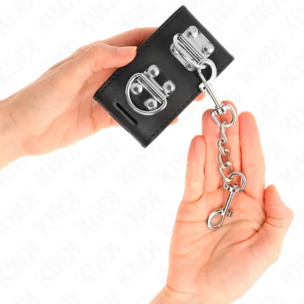 Multiposition Handgelenkfesseln mit Verschluss Schwarz Verstellbar 16-23 cm X 5,5 cm von Kink Wrist Restraint | Fesselliebe.de