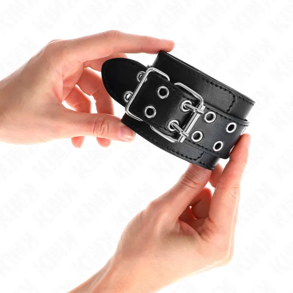 Handgelenkfessel mit Doppelter Schnalle Schwarz Verstellbar 19-26 cm von Kink Wrist Restraint | Fesselliebe.de