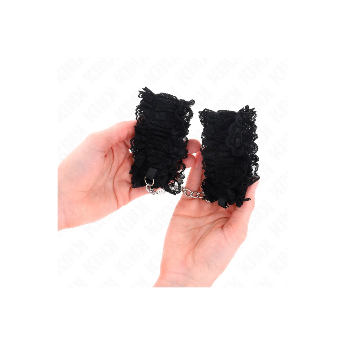 Elastische Handgelenksfesseln aus Spitze Negro von Kink Wrist Restraint | Fesselliebe.de