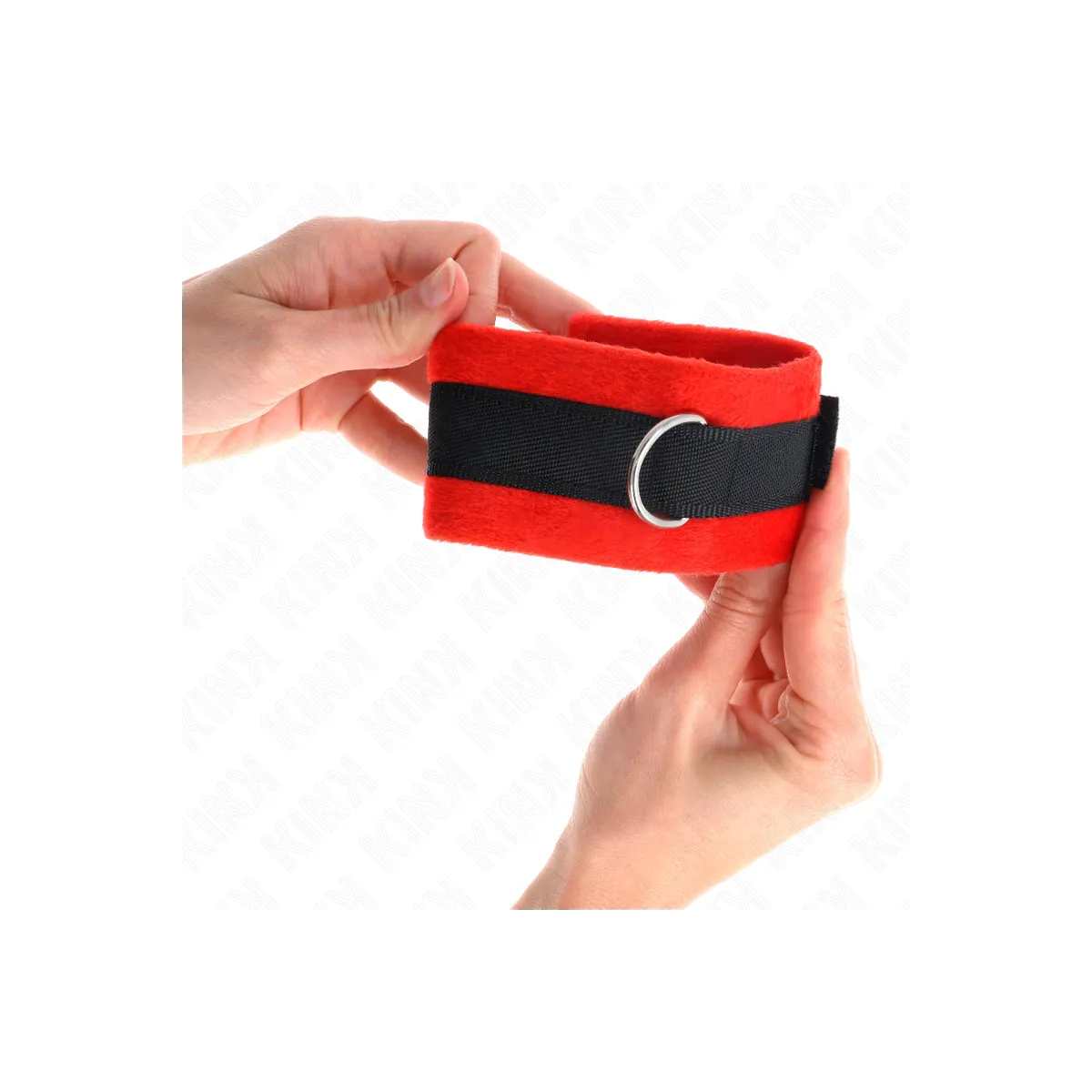 Beginner Pelzhandmanschetten Schwarz-Rot 30 X 7 cm von Kink Wrist Restraint | Fesselliebe.de