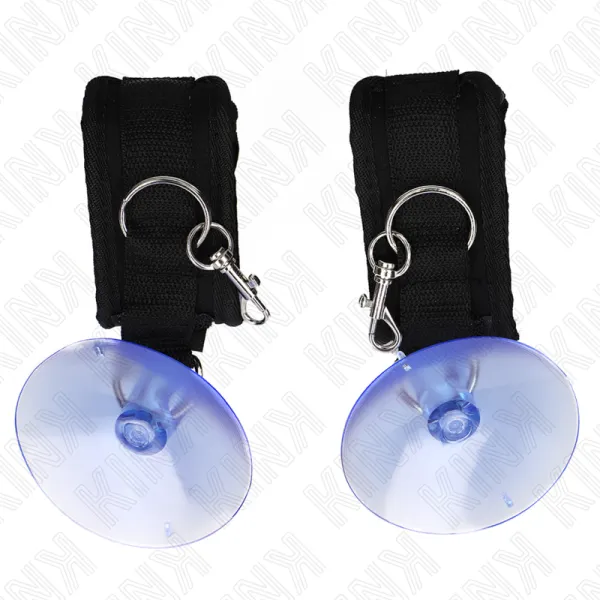 Handgelenkfesseln mit Saugnäpfen Schwarz 29-40 cm X 5 cm von Kink Wrist Restraint | Fesselliebe.de