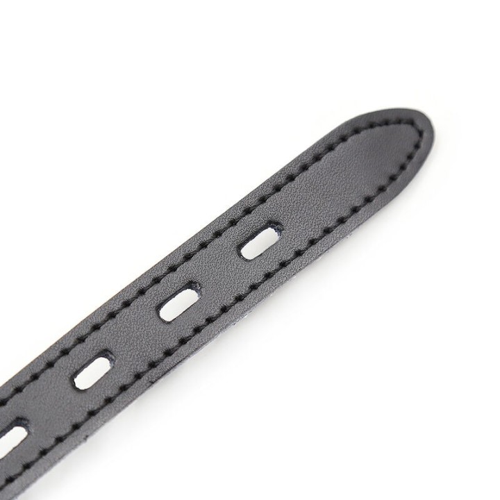 Silikon-Ballgag mit Ledergürtel (VORHÄNGESCHLOSS Inklusive) von Ohmama Fetish | Fesselliebe.de