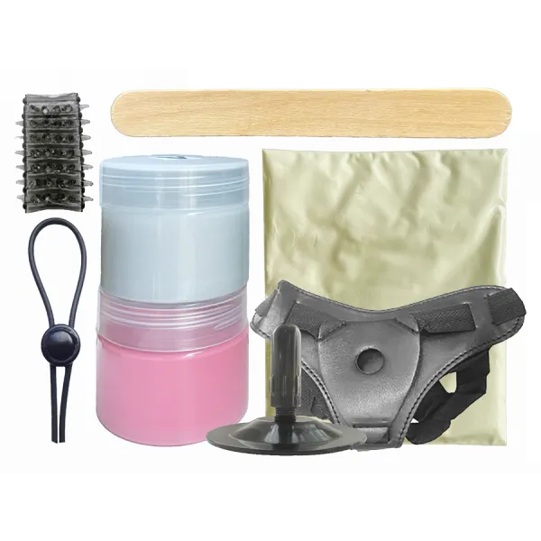 Dildo & Gurt von Cloneboy | Fesselliebe.de