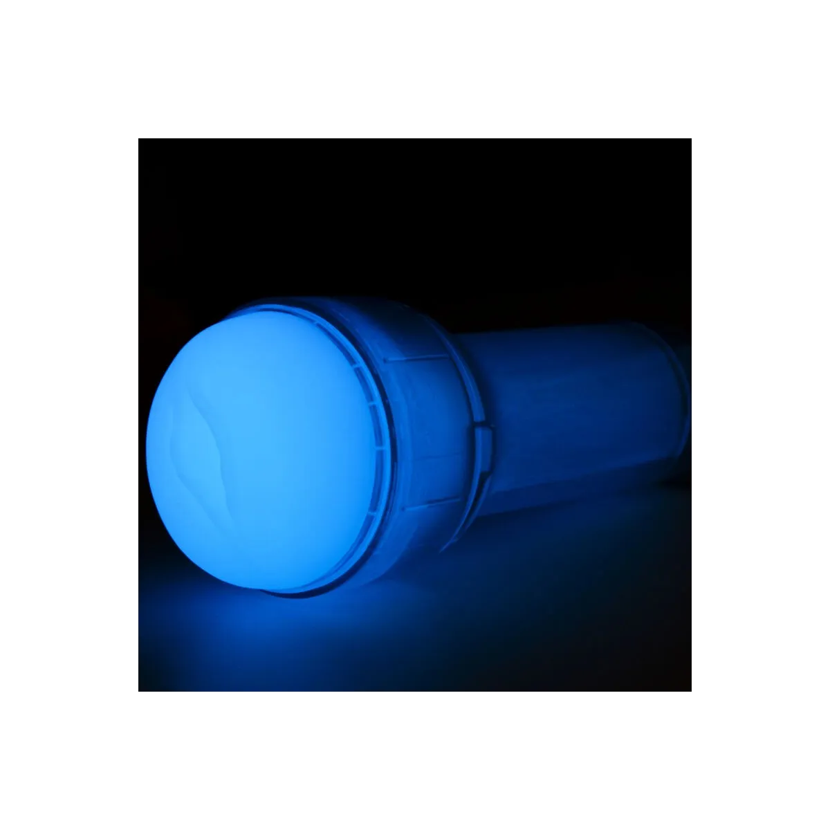 Fühlen Sie einen Im Dunkeln Leuchtenden Stroker von Kiiroo | Fesselliebe.de