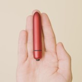 Ro-90 Scarlet Velvet Vibrierendes Bullet Rot von Rocks-Off | Fesselliebe.de
