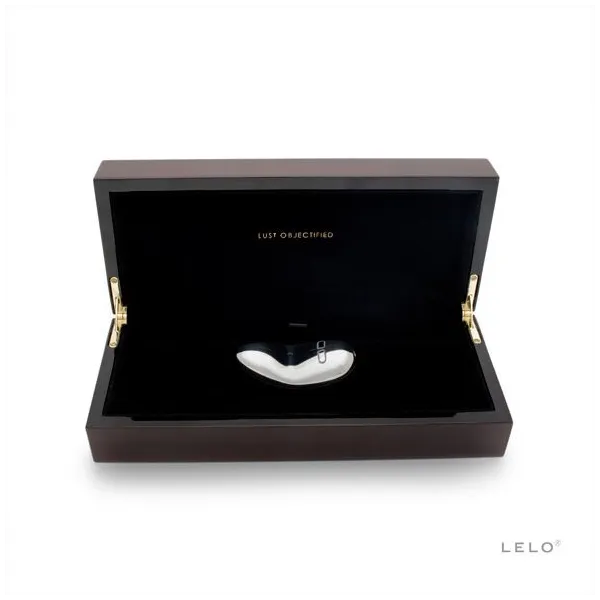 Yva Edelstahlvibrator von Lelo | Fesselliebe.de