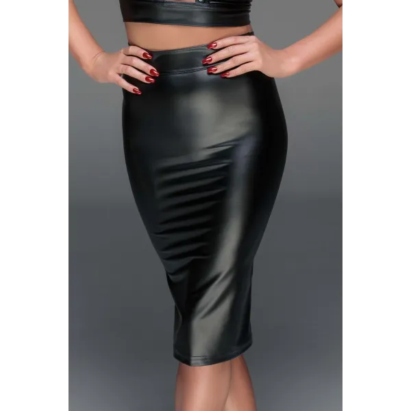 Schwarzer Rock aus Powerwetlook F152 von Noir Handmade Muse Collection | Fesselliebe.de