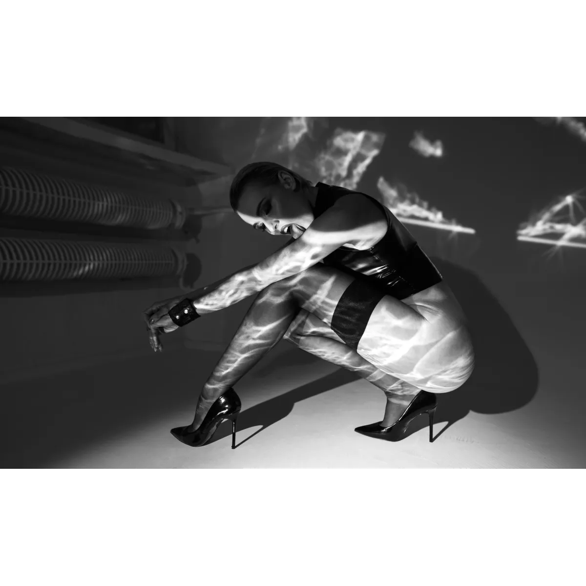 F324 Wetlook Top mit Reißverschluss von Noir Handmade | Fesselliebe.de