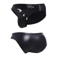 Schwarzer Wetlook Slip BL4CK01 von Cut4Men