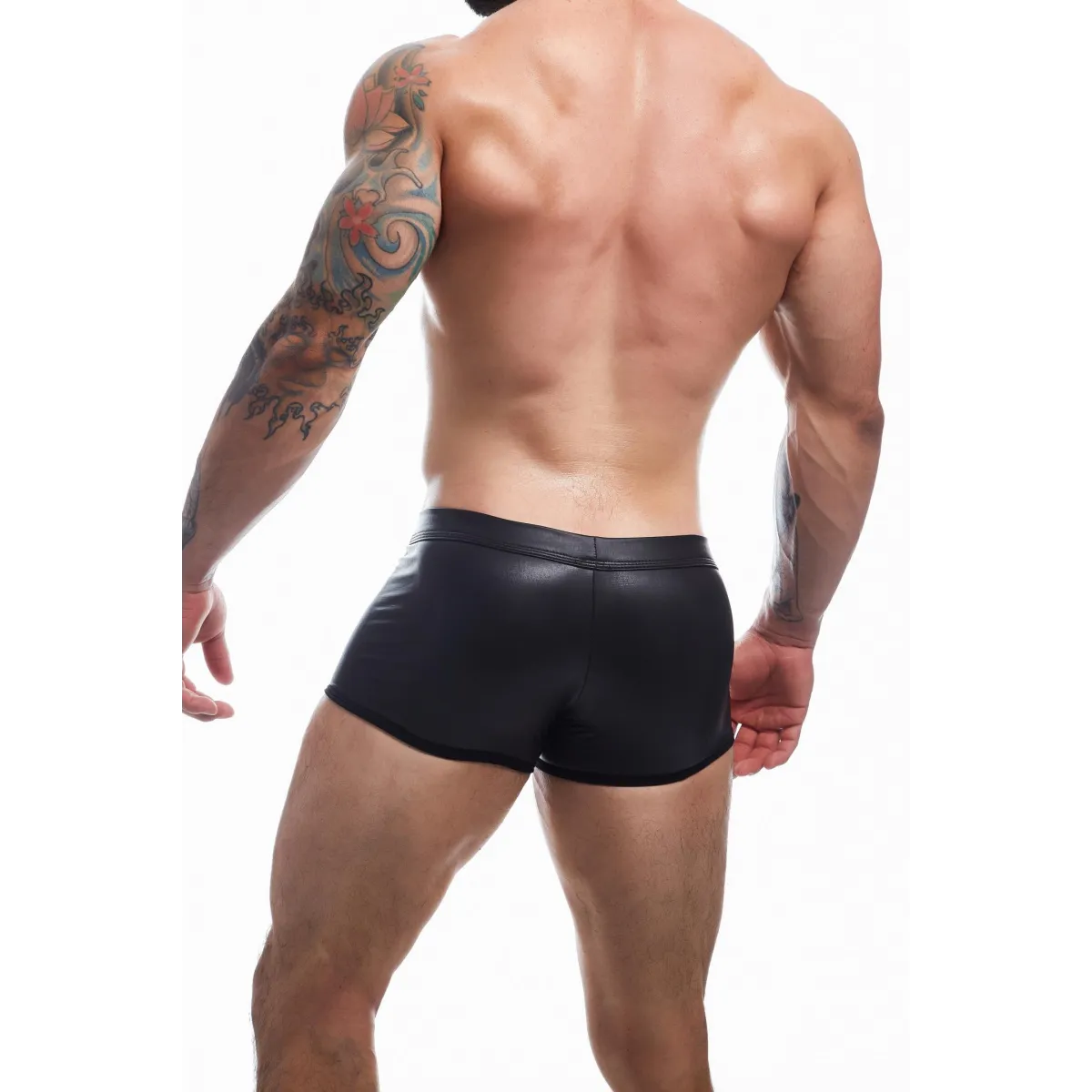 Schwarzer Wetlook Boxer BL4CK03 von Cut4Men | Fesselliebe.de