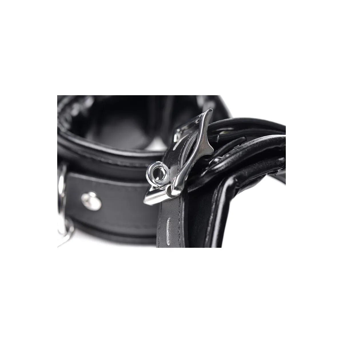 Bondage Massage Tisch von Master Series | Fesselliebe.de