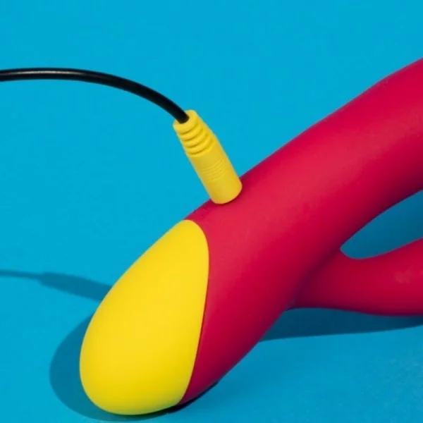 Jazz Wiederaufladbarer Hasenvibrator Rot von Romp