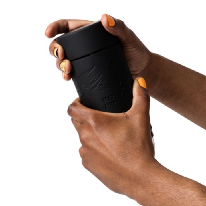 Dash Männlicher Masturbator mit Saugregelung 20 cm von Romp