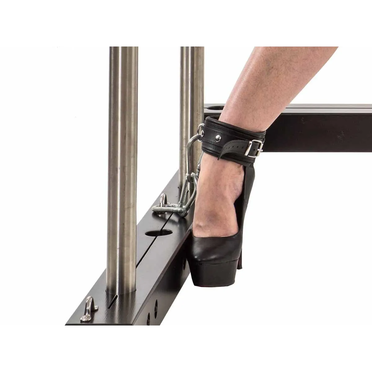 Base Single + Zentrum Für Bdsm & Fetisch | Dessou24.de