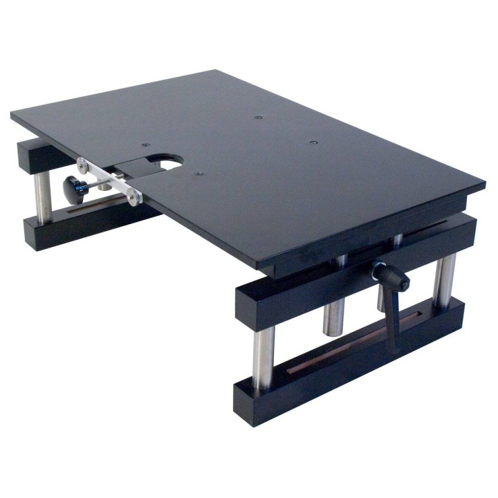 Painful Table für BDSM & Fetisch | Fesselliebe.de