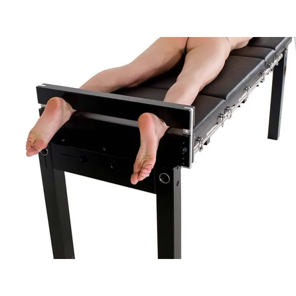 Bondage Streckbank mit Spindel, Fußpranger und Polster für Bdsm & Fetisch kaufen | Fesselliebe